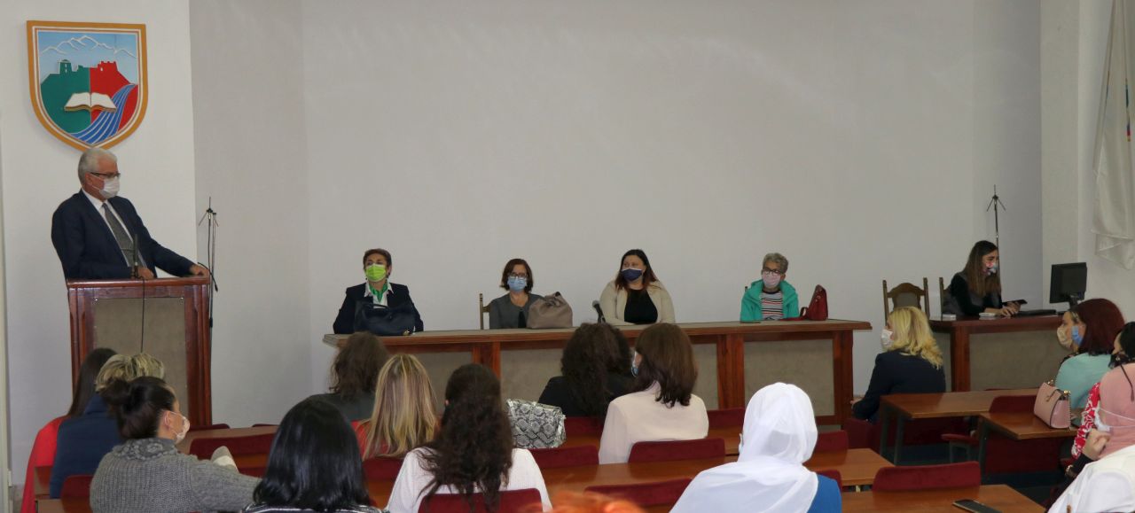 U Travniku danas održan radni sastanak i predavanja Općinske organizacije Žene SDA