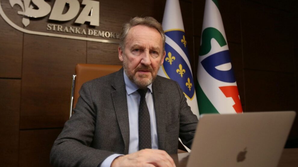 https://sdatravnik.ba/video-bakir-izetbegovic-moramo-naci-balans-izmedu-etnickog-i-gradanskog-principa/