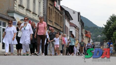 U Travniku održana Šetnja za Srebrenicu