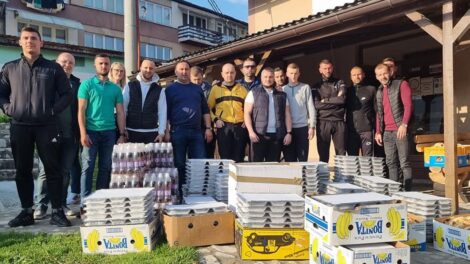 Članovi Asocijacije mladih SDA OO Travnik danas podijelili više od 250 iftara