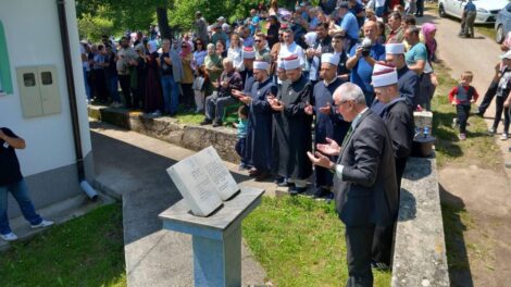 Na Velikoj Bukovici odata dužna počast Bošnjacima stradalim u ratu