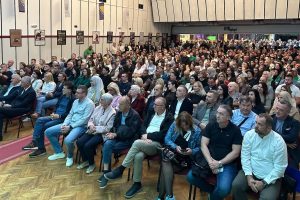 Brojni građani na predizbornom skupu OO SDA Travnik u Centru za kulturu